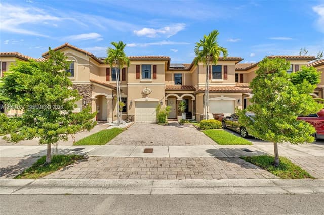 3309 W 91st Ter, Hialeah FL 33018 - Hialeah, FL - Photo 4