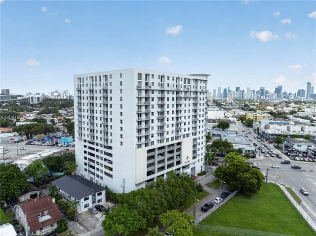 1 Glen Royal Pkwy # 903, Miami FL 33125 - Miami, FL - Photo 2