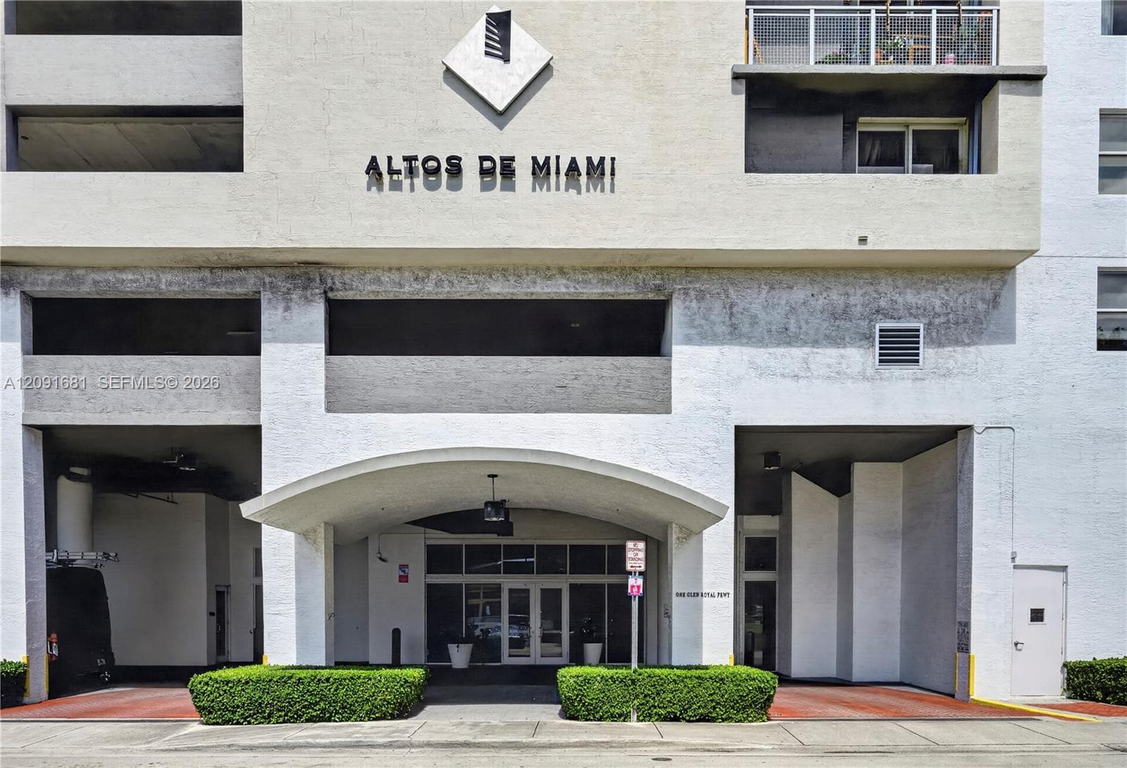 1 Glen Royal Pkwy # 903, Miami FL 33125