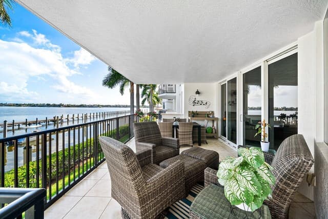 2700 N Federal Highway # 203, Boynton Beach FL 33435 - Boynton Beach, FL - Photo 2
