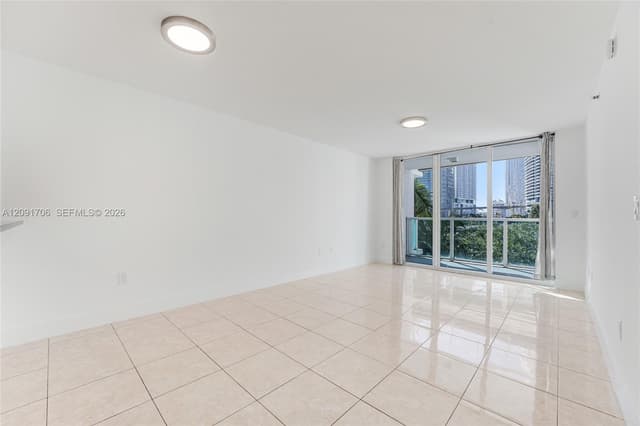 31 SE 5th St # 409, Miami FL 33131 - Miami, FL - Photo 5