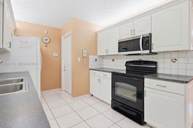 7200 SW 132nd Ave, Miami FL 33183 - Miami, FL - Photo 6