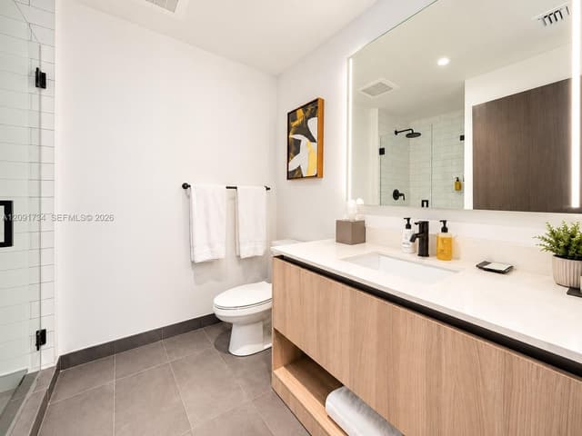 398 NE 5th St # 3805, Miami FL 33132 - Miami, FL - Photo 3