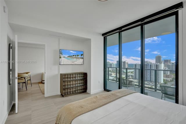 580 72nd St, Miami Beach FL 33141 - Miami Beach, FL - Photo 6