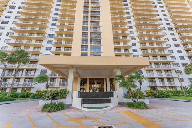 290 174th St # 611, Sunny Isles Beach FL 33160 - Sunny Isles Beach, FL - Photo 3