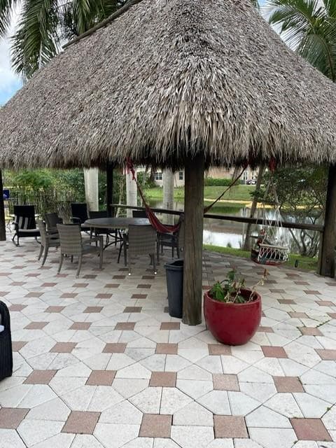 5532 ESTATE OAK Circle, Hollywood FL 33312 - Hollywood, FL - Photo 2