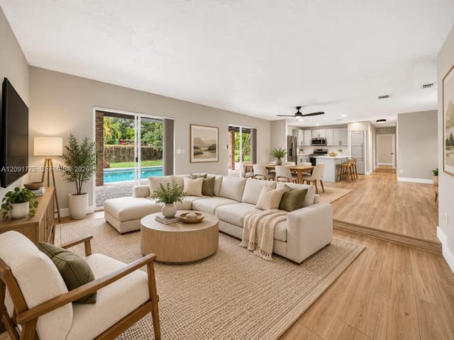 17400 SW 89th Ct, Palmetto Bay FL 33157 - Palmetto Bay, FL - Photo 2