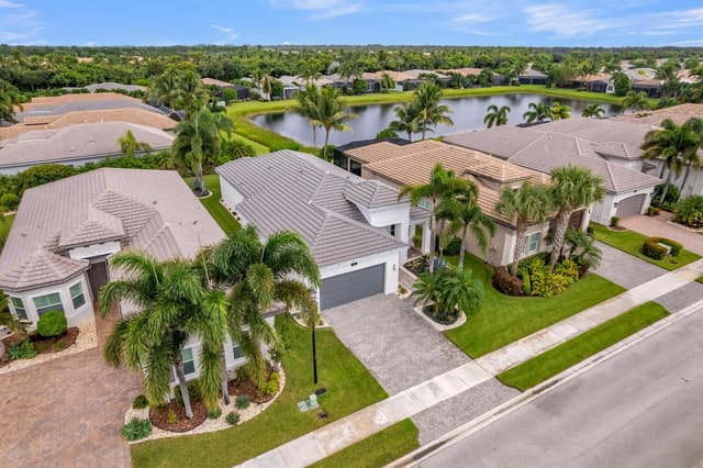 8543 Julian Alps Lane, Boynton Beach FL 33473 - Boynton Beach, FL - Photo 4
