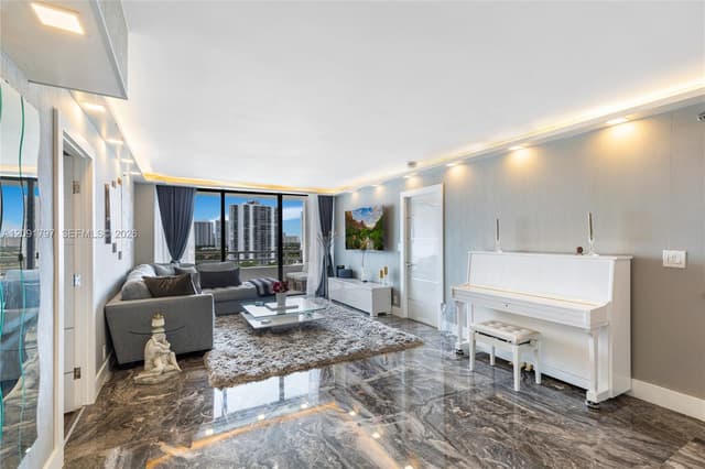 20355 NE 34th Ct # 1422, Aventura FL 33180 - Aventura, FL - Photo 2