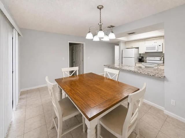 9258 GREEN MEADOWS Way, Palm Beach Gardens FL 33418 - Palm Beach Gardens, FL - Photo 6