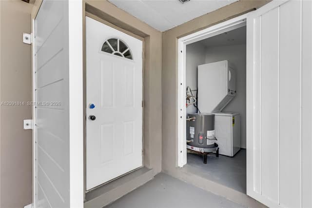 2510 NE 182nd Ter, North Miami Beach FL 33160 - North Miami Beach, FL - Photo 2