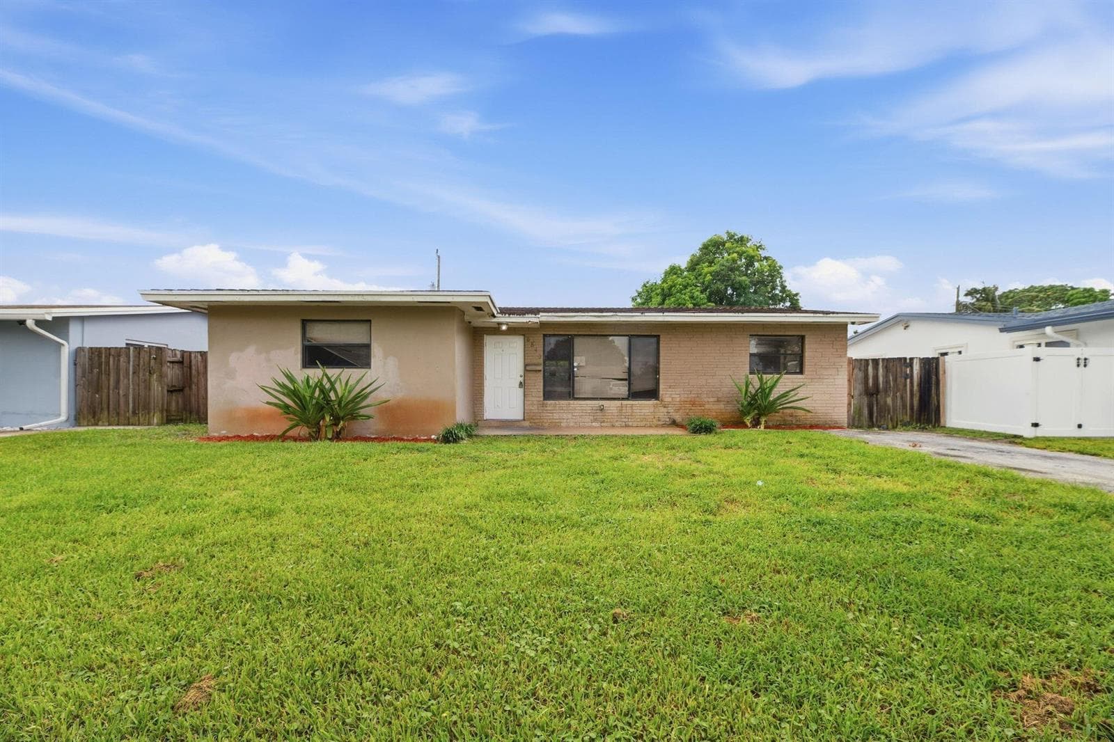 6540 GRANT Court, Hollywood FL 33024