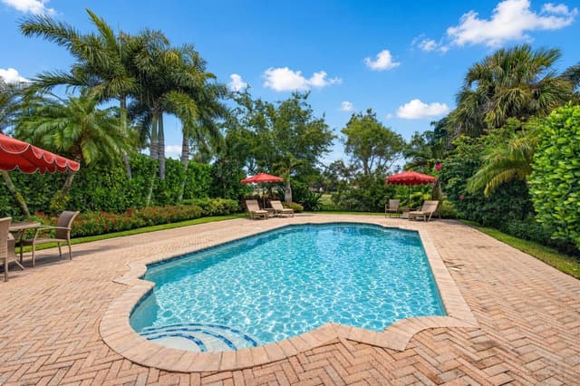 142 Viera Drive, Palm Beach Gardens FL 33418 - Palm Beach Gardens, FL - Photo 7
