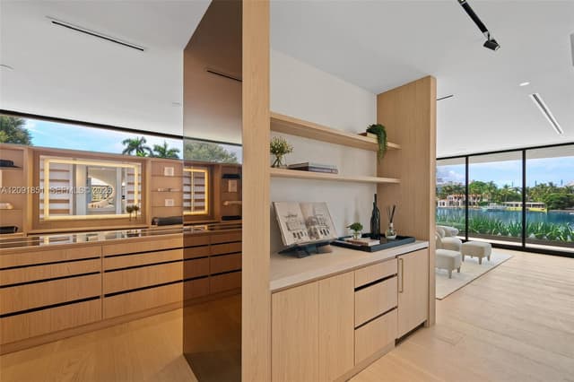 80 S Hibiscus Dr, Miami Beach FL 33139 - Miami Beach, FL - Photo 7