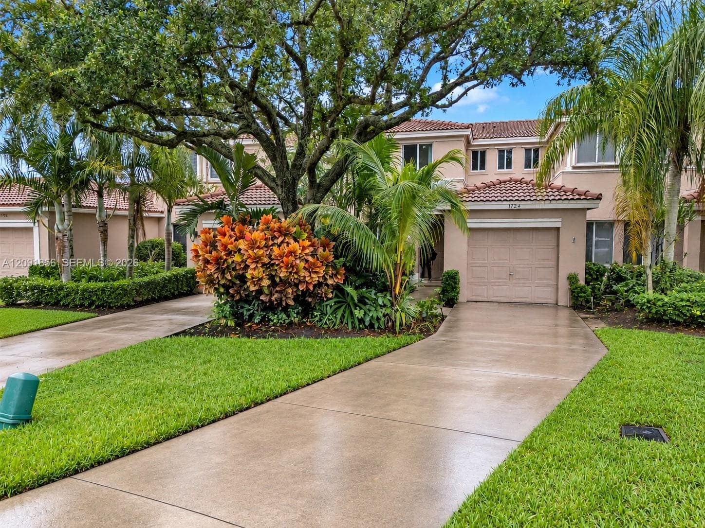 1724 SW 110th Ter, Davie FL 33324 - Davie, FL - Photo 1