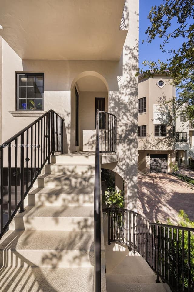 3471 Main Hwy # 1204, Coconut Grove FL 33133 - Coconut Grove, FL - Photo 4