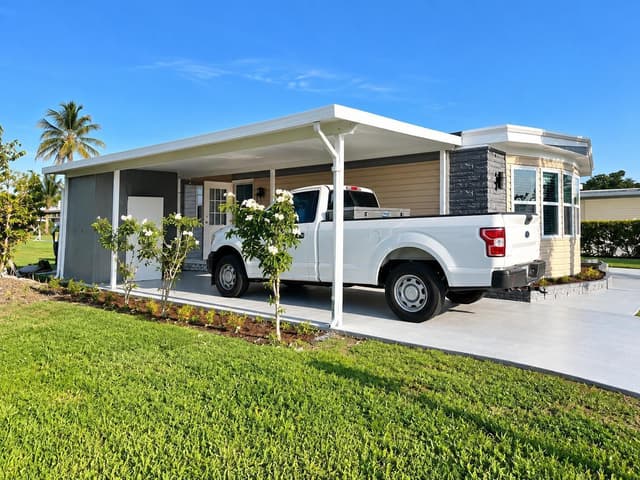8572 Crown Drive, Boynton Beach FL 33436 - Boynton Beach, FL - Photo 6