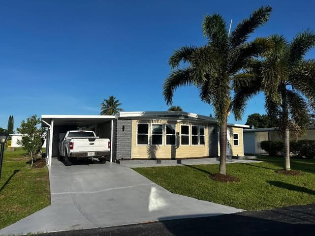 8572 Crown Drive, Boynton Beach FL 33436 - Boynton Beach, FL - Photo 4
