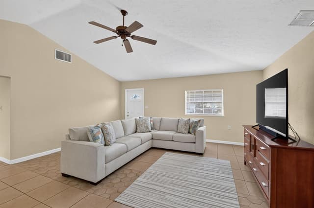 603 N Broadway, Lantana FL 33462 - Lantana, FL - Photo 6