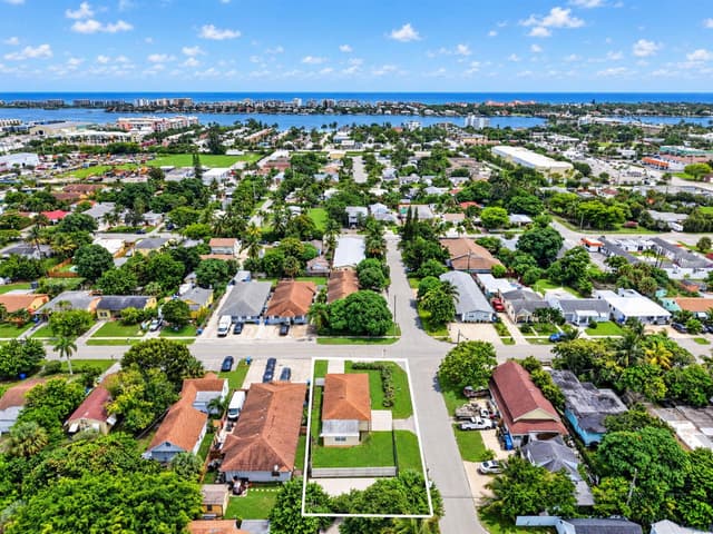 603 N Broadway, Lantana FL 33462 - Lantana, FL - Photo 3