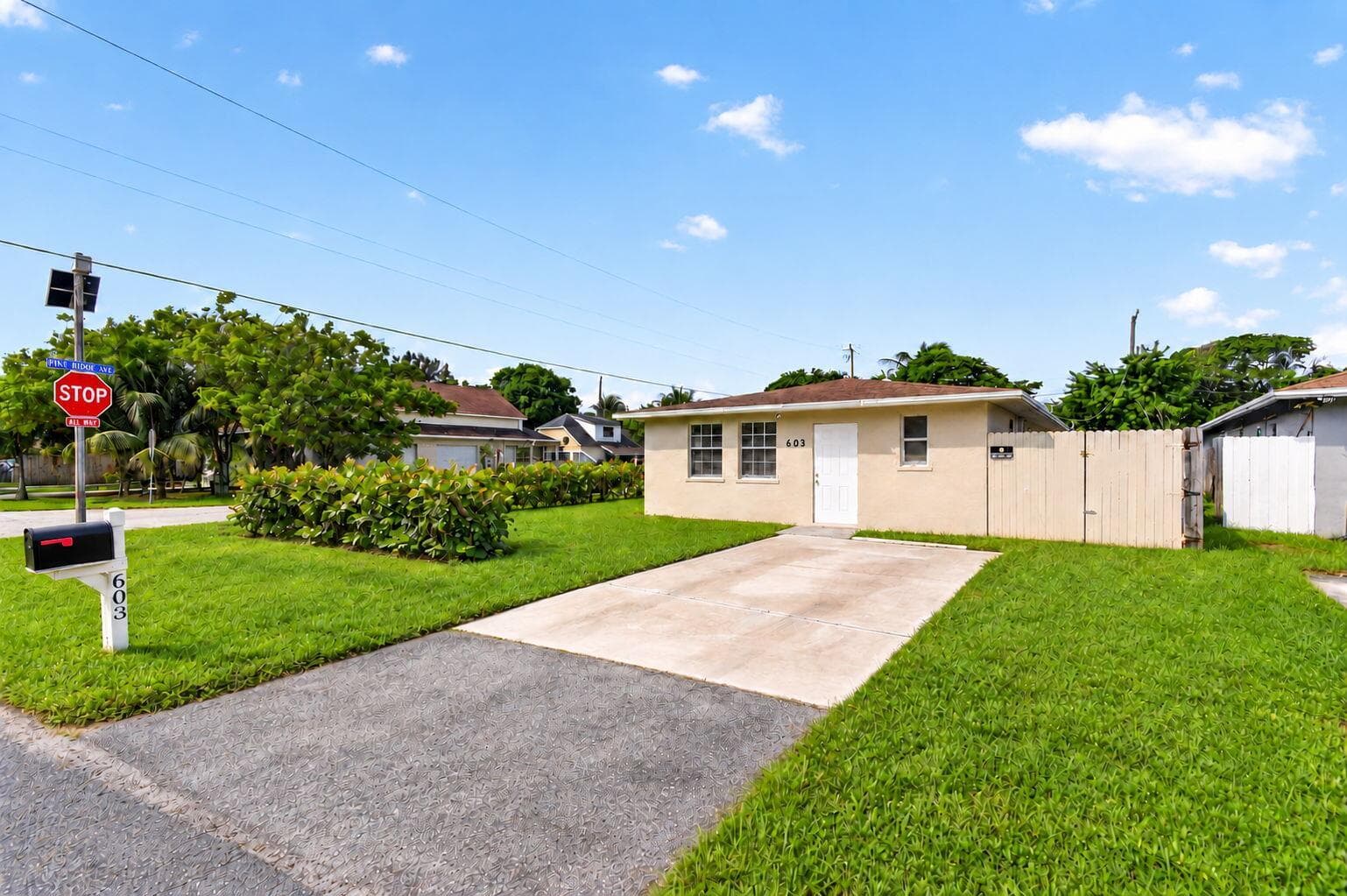 603 N Broadway, Lantana FL 33462 - Lantana, FL - Photo 1