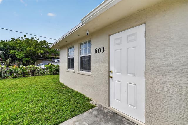 603 N Broadway, Lantana FL 33462 - Lantana, FL - Photo 5