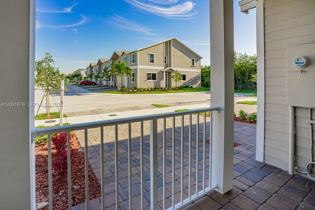 934 SE 19th St, Homestead FL 33034 - Homestead, FL - Photo 5