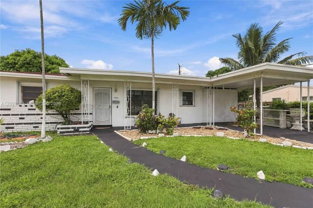 17100 NW 45th Ct, Miami Gardens FL 33055 - Miami Gardens, FL - Photo 2