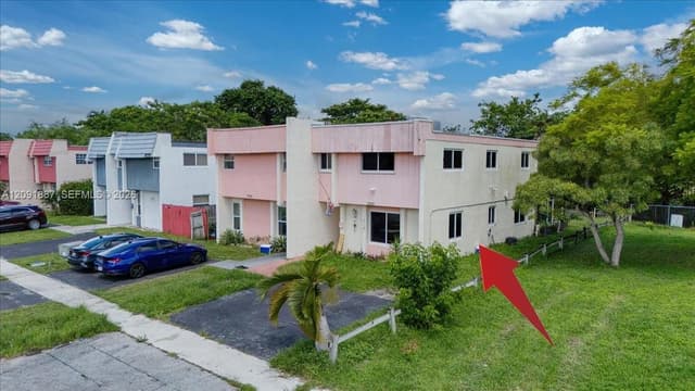 7911 SW 7th Pl, North Lauderdale FL 33068 - North Lauderdale, FL - Photo 6