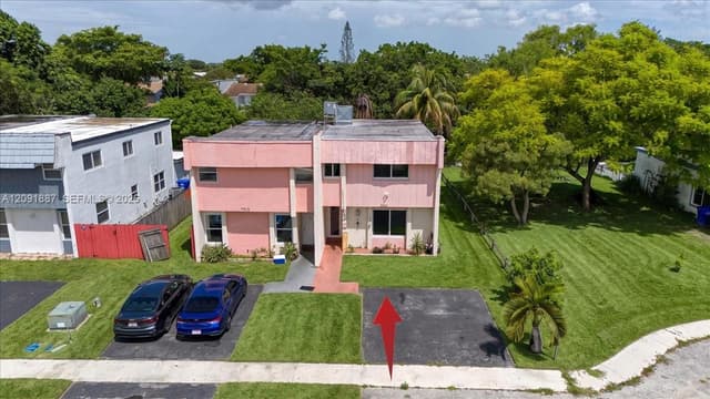 7911 SW 7th Pl, North Lauderdale FL 33068 - North Lauderdale, FL - Photo 3