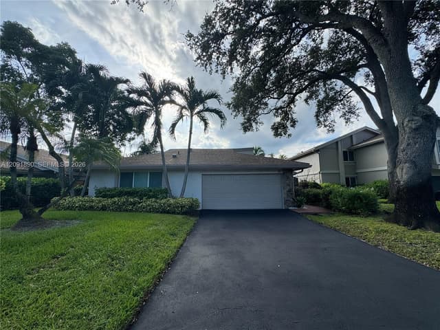 76 Ivy Rd, Hollywood FL 33021 - Hollywood, FL - Photo 3