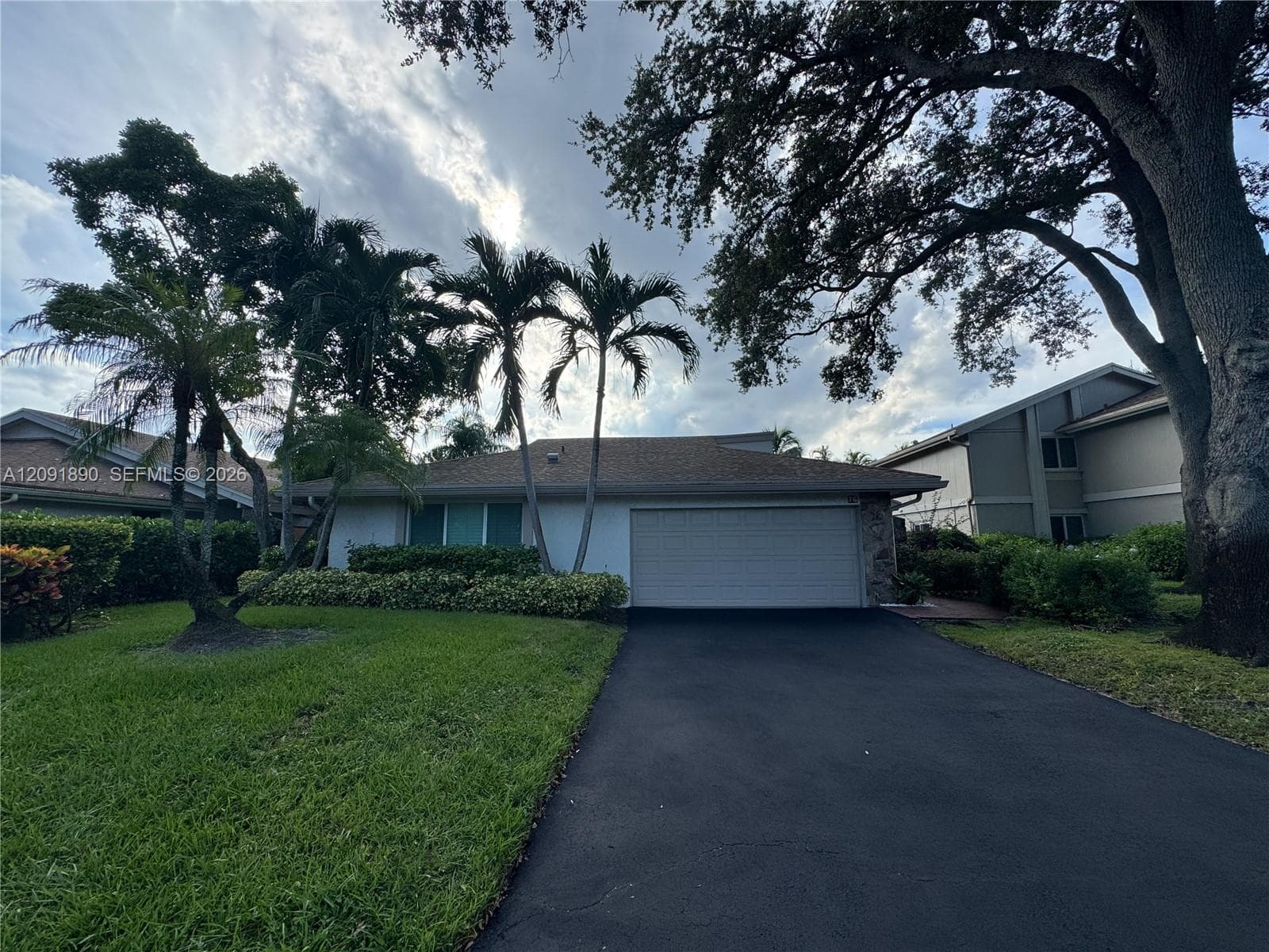 76 Ivy Rd, Hollywood FL 33021 - Hollywood, FL - Photo 1