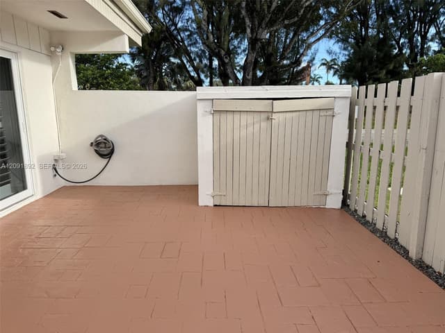 8104 SW 81st Pl, Miami FL 33143 - Miami, FL - Photo 4