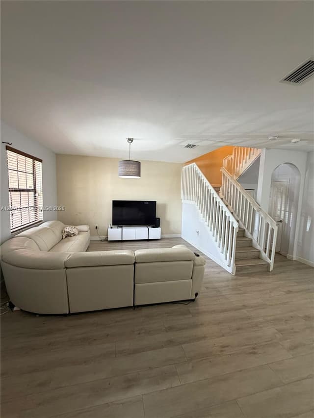 3515 W 89th Pl, Hialeah FL 33018 - Hialeah, FL - Photo 2