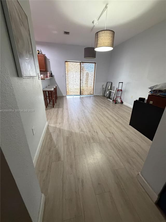 3515 W 89th Pl, Hialeah FL 33018 - Hialeah, FL - Photo 6