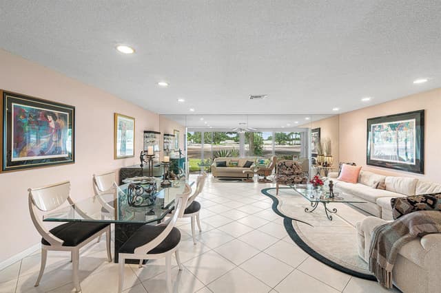 13 WESTGATE Lane # 13B, Boynton Beach FL 33436 - Boynton Beach, FL - Photo 4