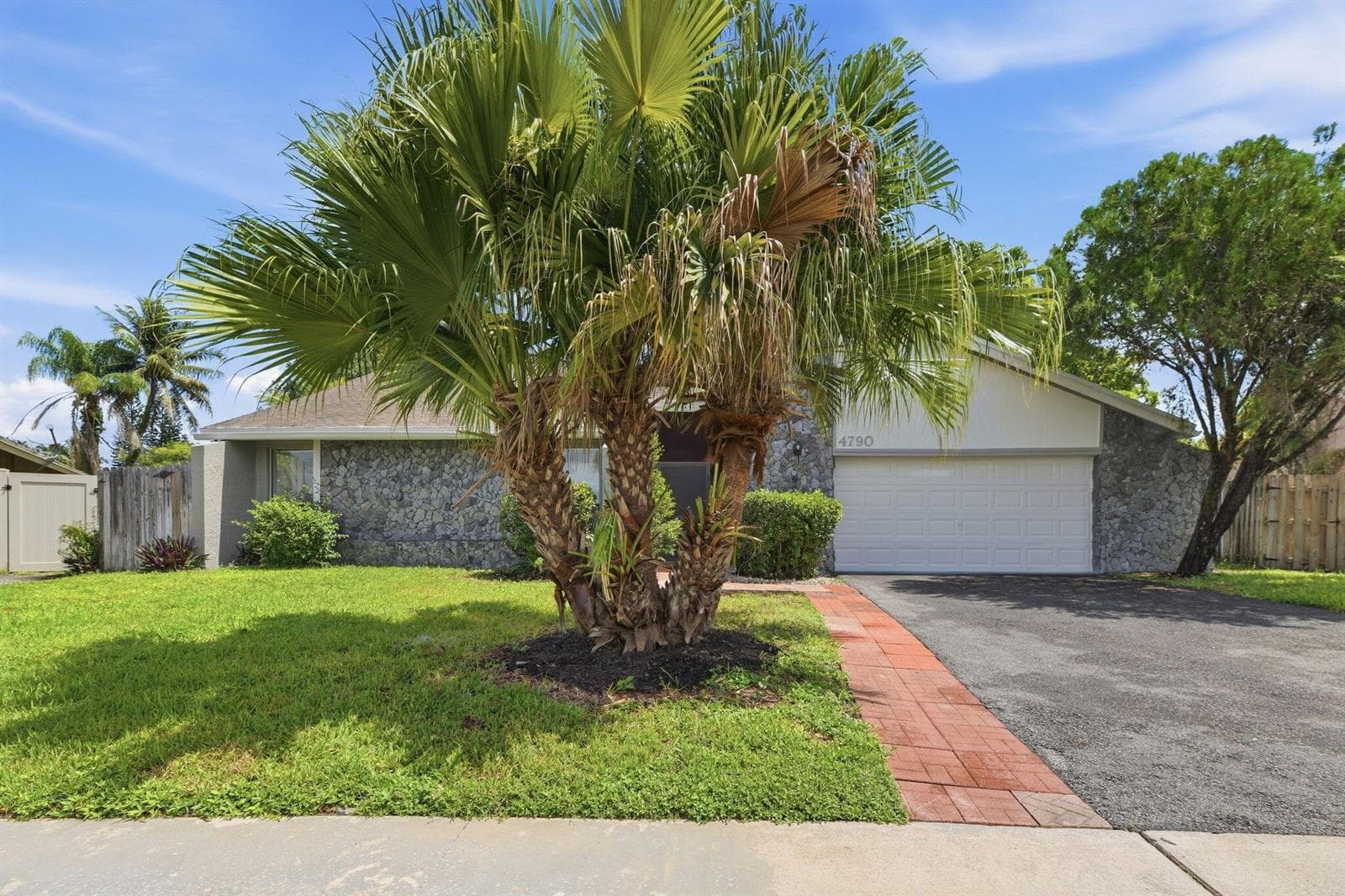 4790 NW 85th Avenue, Lauderhill FL 33351 - Lauderhill, FL - Photo 1