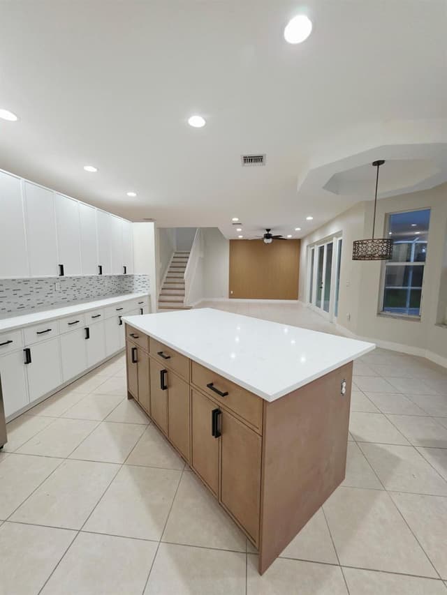2956 Shaughnessy Drive, Wellington FL 33414 - Wellington, FL - Photo 2