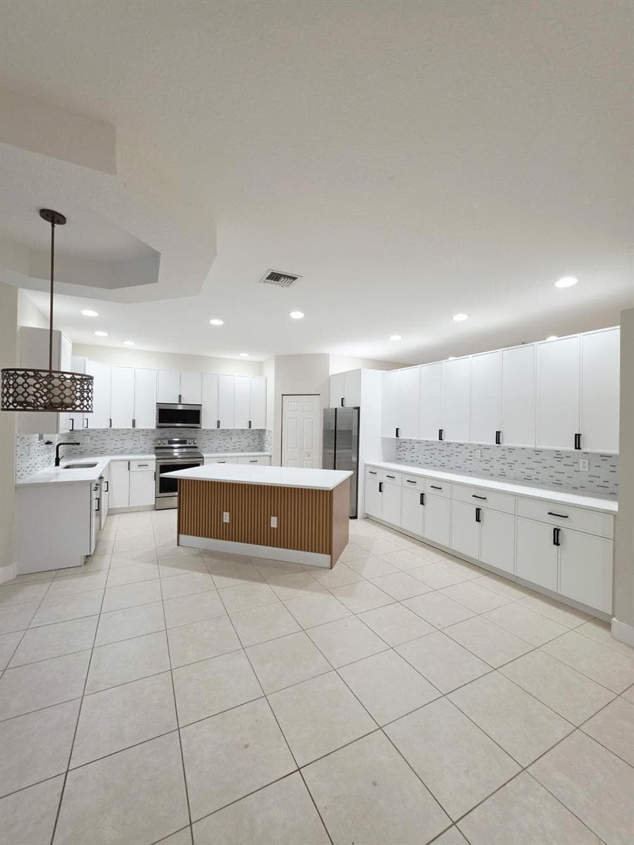 2956 Shaughnessy Drive, Wellington FL 33414 - Wellington, FL - Photo 1