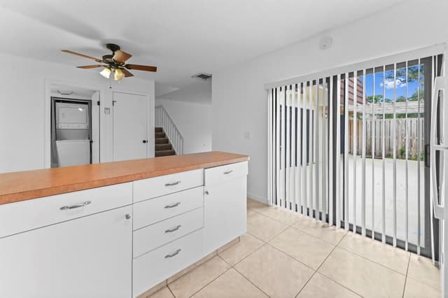 2523 25th Lane, Palm Beach Gardens FL 33418 - Palm Beach Gardens, FL - Photo 6
