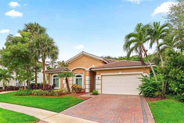 6856 HOULTON Circle, Lake Worth FL 33467 - Lake Worth, FL - Photo 2