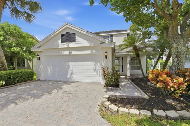 223 Berenger Walk, Royal Palm Beach FL 33414 - Royal Palm Beach, FL - Photo 2