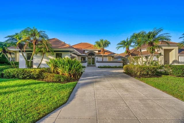 107 Golfview Court, Palm Beach Gardens FL 33418 - Palm Beach Gardens, FL - Photo 3