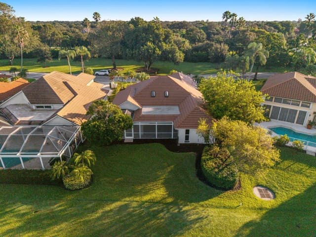 107 Golfview Court, Palm Beach Gardens FL 33418 - Palm Beach Gardens, FL - Photo 4