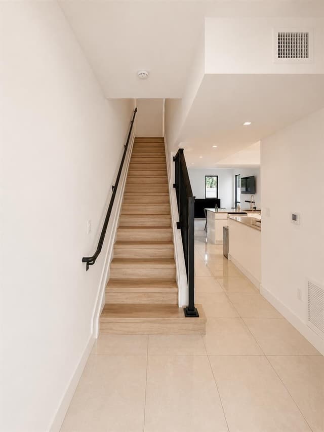 5531 W Oak Way, Fort Lauderdale FL 33314 - Fort Lauderdale, FL - Photo 3