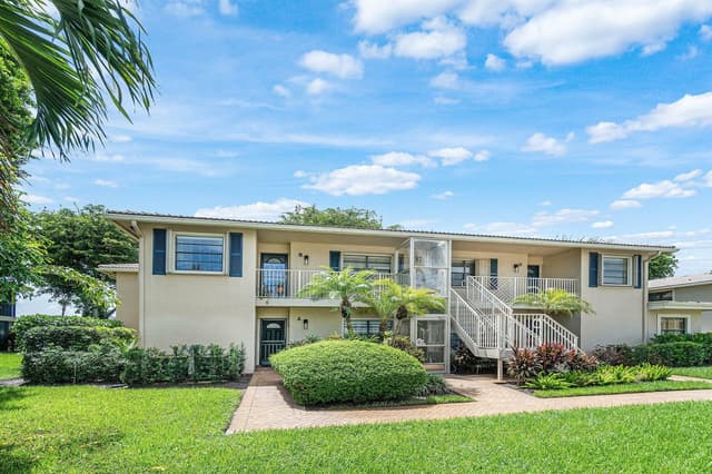 37 Stratford Lane W # D, Boynton Beach FL 33436 - Boynton Beach, FL - Photo 3