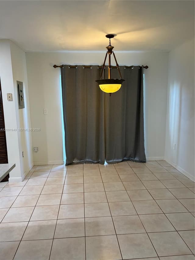 10837 NW 8th St, Pembroke Pines FL 33026 - Pembroke Pines, FL - Photo 4
