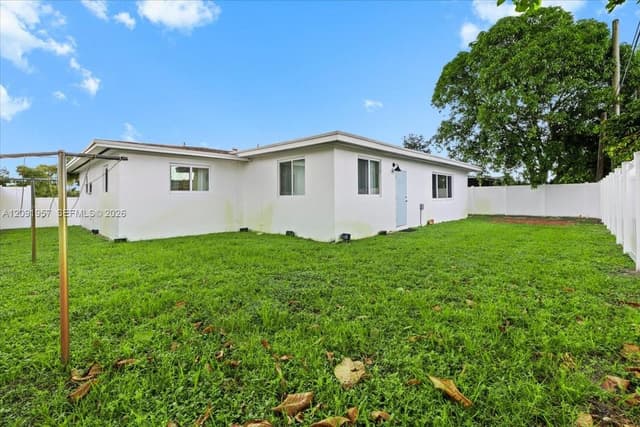 401 SW 72nd Ave, Pembroke Pines FL 33023 - Pembroke Pines, FL - Photo 5