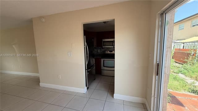 5461 W 24th Ave # 18, Hialeah FL 33016 - Hialeah, FL - Photo 6
