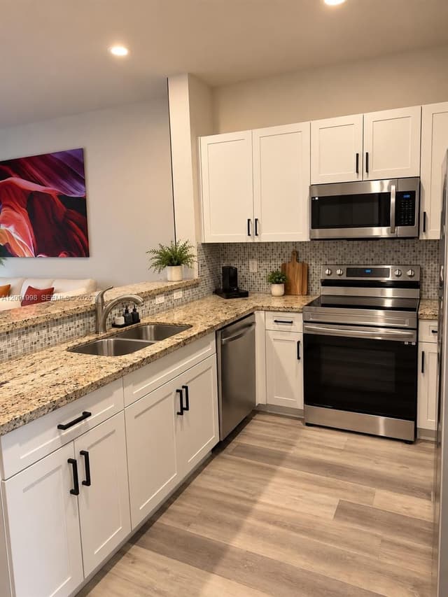 8432 NW 107th Ct # 35, Doral FL 33178 - Doral, FL - Photo 3